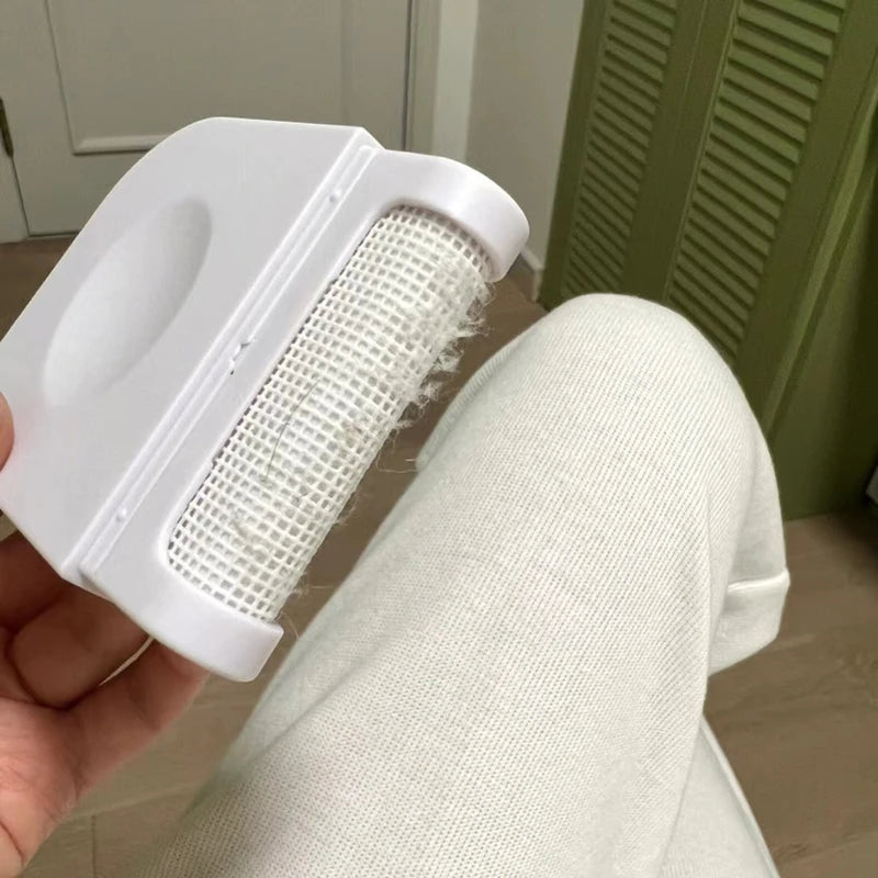 Novo Mini Removedor de Fiapos Manual, Bolinhas, Cabelos e Etc...